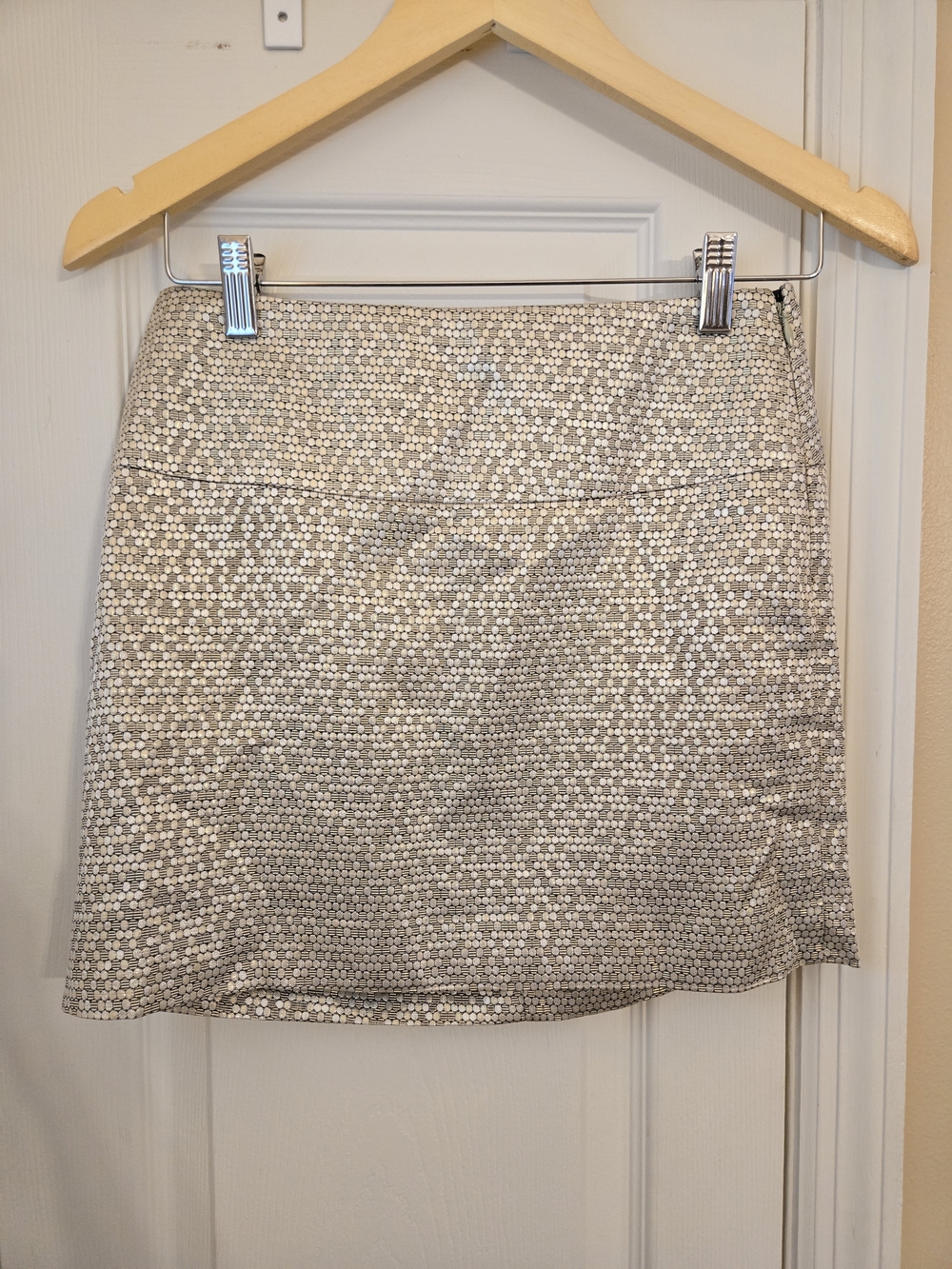 Express Champagne Beige Metallic Shiny Mini Skirt Size 00
